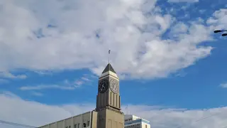 Главные часы в Красноярске запели «И вновь продолжается бой»