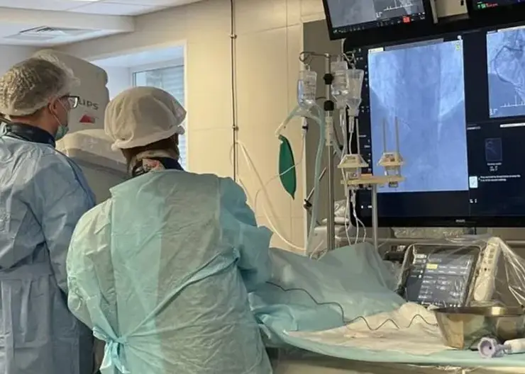 Около тысячи врачей и двух тысяч медсестер не хватает в Новосибирской области