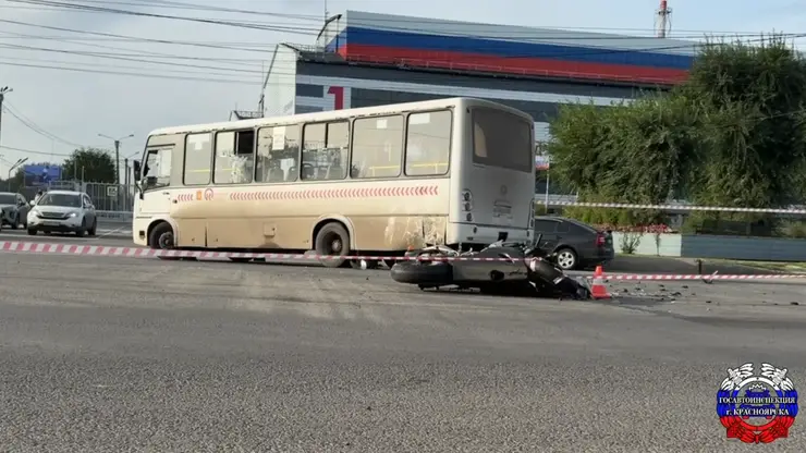 Мотоциклист погиб при столкновении с пассажирским автобусом на левобережье Красноярска
