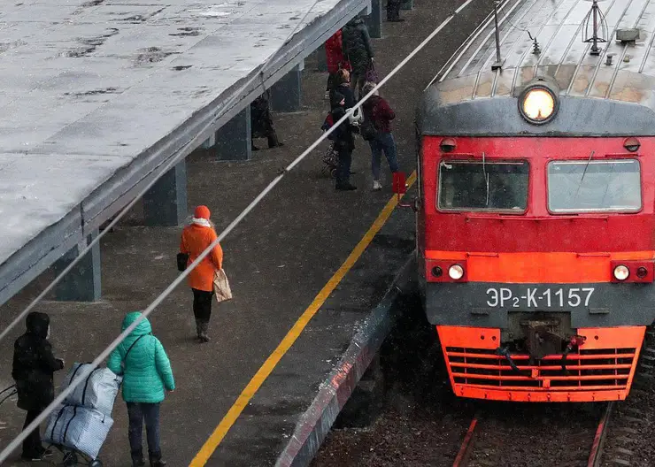 Дети до 7 лет смогут ездить в электричках бесплатно