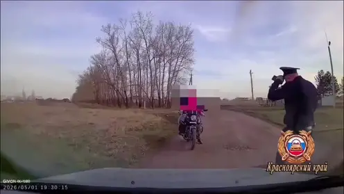 Три опасные поездки на мопедах и мотоциклах пресекли сотрудники ГАИ в Красноярском крае