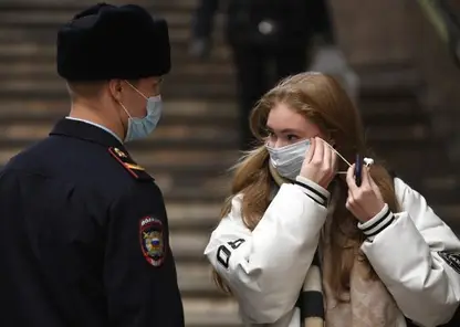 За год в Красноярске за нарушение масочного режима составлено почти пять тысяч протоколов