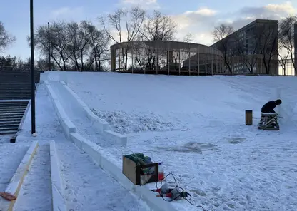 В Красноярске в сквере «Энтузиастов» и на Ярыгинской набережной впервые обустроят горки на естественном склоне