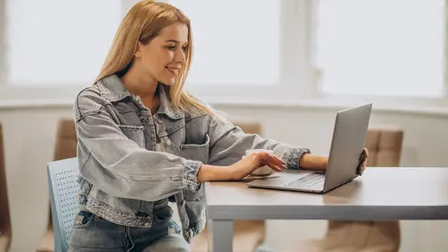 Спрос на маммопластику в России достиг рекордных показателей: главная причина - кривая осанка