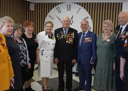 В Красноярске чествуют героев: мэр встретился с ветеранами ВОВ и семьями участников СВО