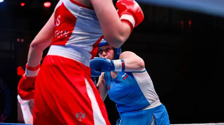 София Охотникова из Красноярского края взяла серебро на первенстве России по боксу