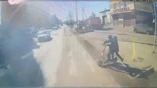 Автобус сбил двух школьников на электросамокате в Красноярске