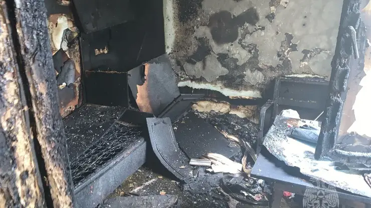 В Красноярском крае за сутки спасены двое человек на пожарах