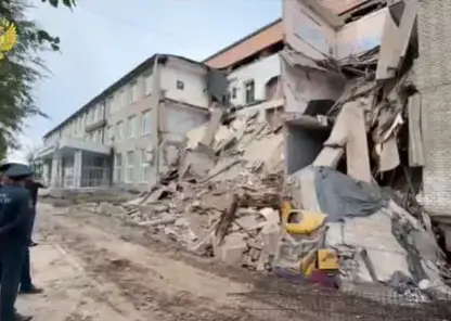 Здание энергоколледжа обрушилось во Владивостоке