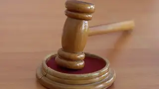 Риелтора отправили в колонию на четыре года за махинации с квартирами для детей-сирот в Дудинке Риелтора отправили в колонию на четыре года за махинации с квартирами для детей-сирот в Дудинке