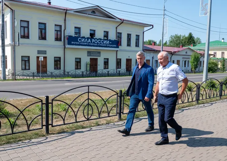 Спикер ЗС Красноярского края Алексей Додатко посетил Енисейск и Лесосибирск и встретился с жителями