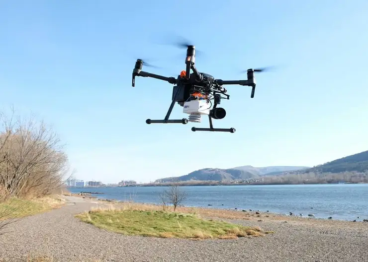 Беспилотники впервые помогли красноярским учёным оценить кормовую базу для рыб в Енисее