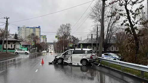 В Иркутске полицейская машина попала в ДТП, есть пострадавший