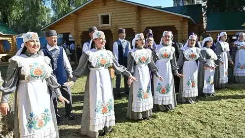 Омск впервые принял Федеральный Сабантуй — праздник объединил более 30 регионов