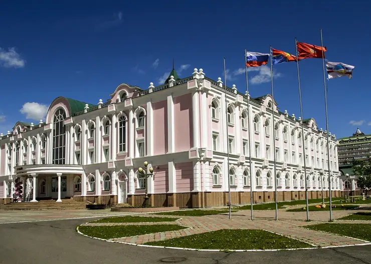 Детский дом имени Совмена в Красноярске оказался под угрозой закрытия из-за действий экс-главбуха, которая за полтора года украла 41 миллион рублей с баланса учреждения