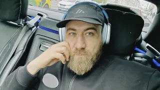 «Долговая петля»: стилист из Красноярского края извинился после конфликта с Инстасамкой