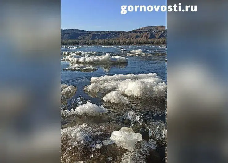 В Красноярском крае на реке Мана начался ледоход