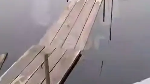 Из-за разлива реки затоплен поселок в Иркутской области