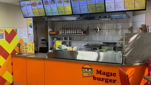 В Красноярске кафе «Magic burger» снова попалось на нарушении. Один из филиалов работает незаконно