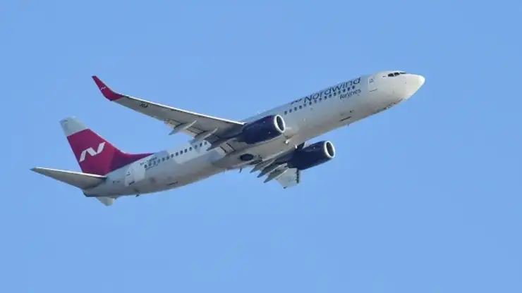 Самолет со 160 пассажирами рейсом Сочи - Кемерово аварийно сел в Барнауле