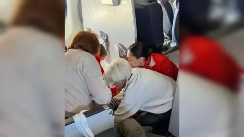 Начальник отдела Минздрава Красноярского края спасла ветерана СВО прямо во время полета