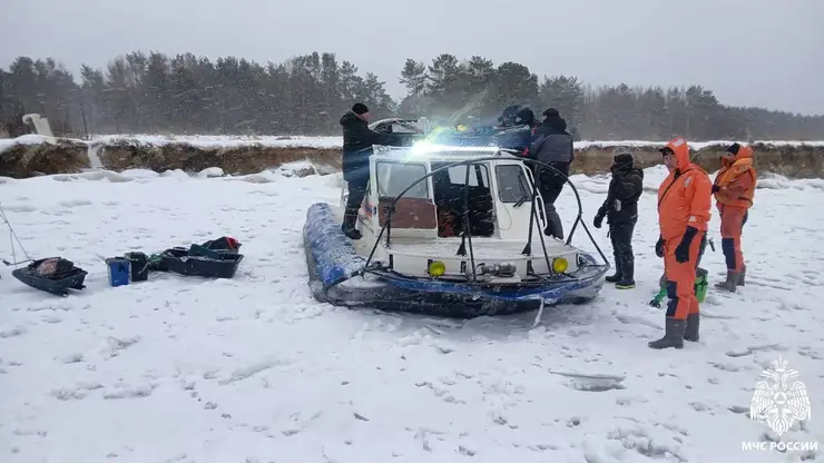 13 рыбаков спасли на Новосибирском водохранилище