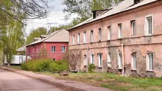 В Красноярске расселяют целую улицу аварийных домов: 16 двухэтажек на Краснопресненской ждут сноса