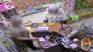 Найденная на улице чужая карта обернулась для пенсионерки из Красноярска уголовным делом