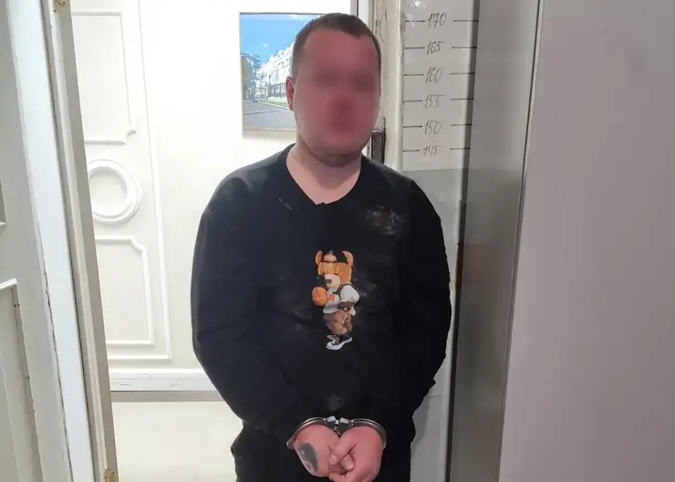 Директор магазина в Екатеринбурге обвиняется в жестоком убийстве во время застолья