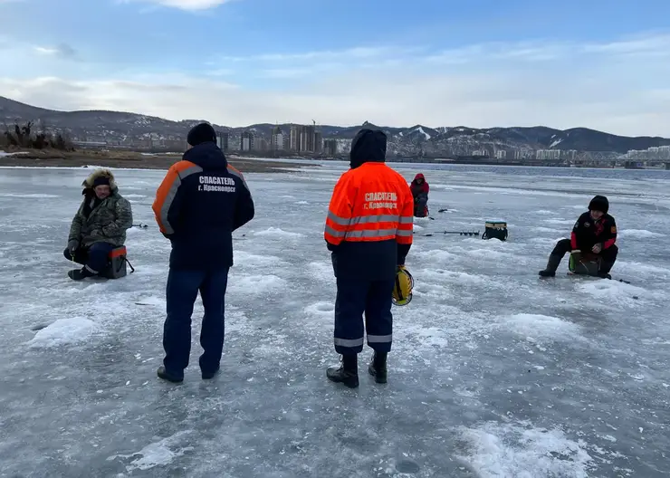 В Красноярском крае выросли штрафы за выход на лед в запрещенных местах