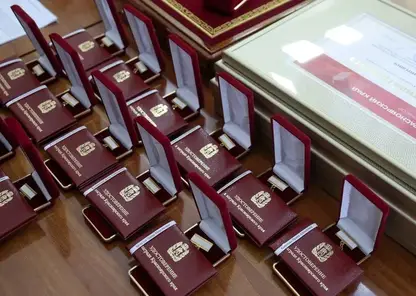 В Красноярском крае расширили поддержку многодетных матерей, награжденных почетным знаком «Материнская слава»