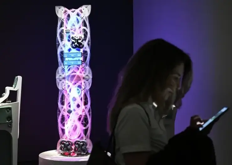 «Нейросети» и "Переговоры": названы главные слова 2025 года