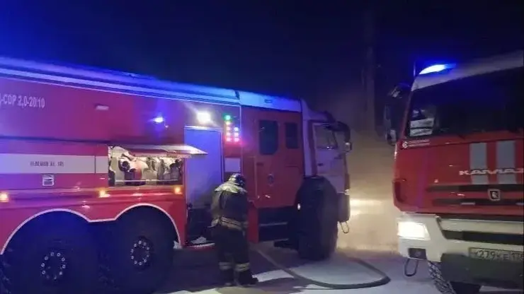 Торговый центр загорелся в Ангарске Иркутской области