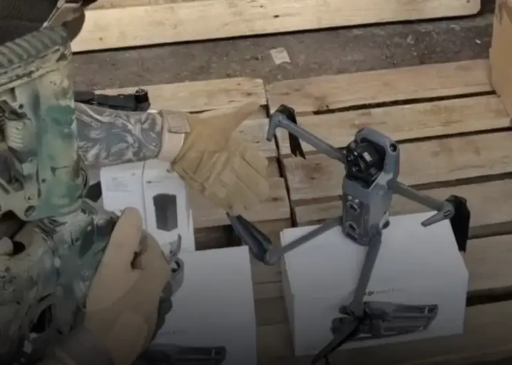 Красноярские бойцы СВО получили больше 30 квадрокоптеров и оборудование для разведки
