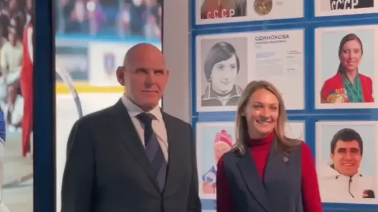 Легендарный Александр Карелин прибыл в Красноярск