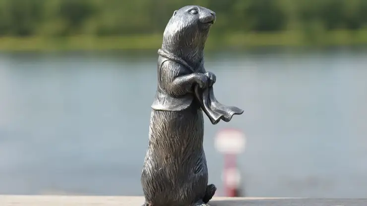 В Красноярске на правобережье появилась новая фигурка суслика