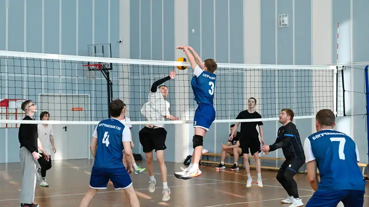 Команда Богучанской ГЭС выступила на соревнованиях ко Дню защитника Отечества