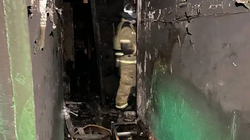 В Норильске при пожаре в квартире жилого дома погибли дети