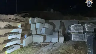 Во Владивостоке на 3-летнего ребенка упал бетонный блок, мальчик скончался