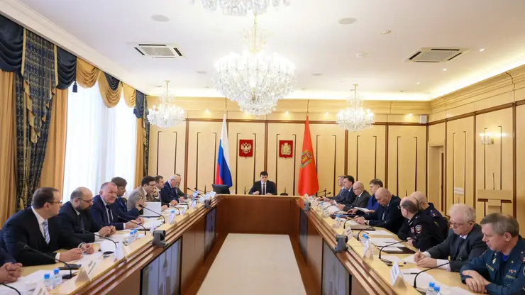 Губернатор поручил устранить последствия урагана в Красноярском крае в максимально короткие сроки