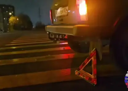 В Красноярске сбили 8-летнего ребенка, переезжавшего дорогу на самокате. Мальчик в больнице