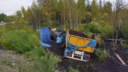 Водитель груженого углем МАЗа погиб в Балахтинском районе