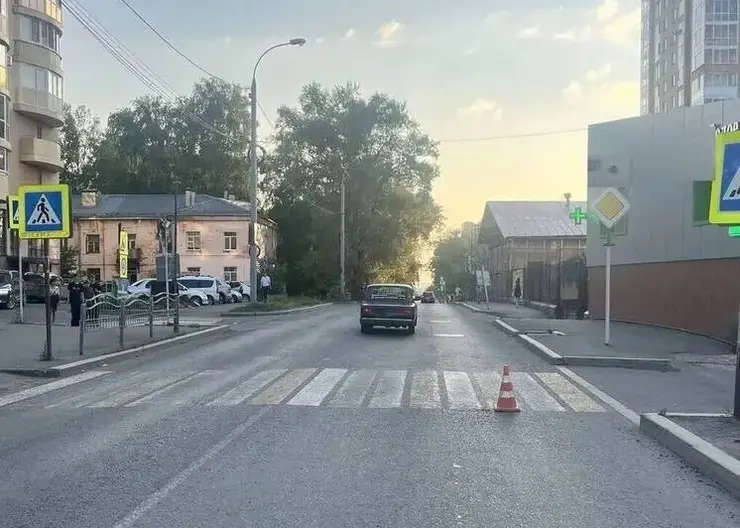 Автомобиль сбил 5-месячного ребёнка в коляске на пешеходном переходе в Томске