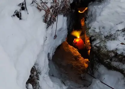 Спасатели при поисках пропавшей семьи Усольцевых обследовали две пещеры в Красноярском крае