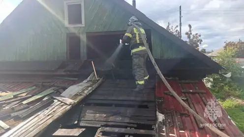 За сутки в Красноярском крае потушили 10 пожаров