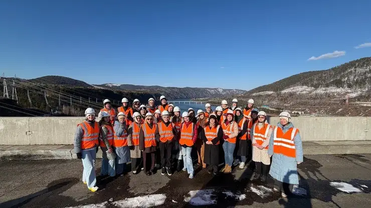 Тотальный диктант в шестой раз прошел на Красноярской ГЭС