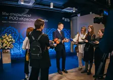ВТБ открыл в Красноярске флагманский офис нового поколения