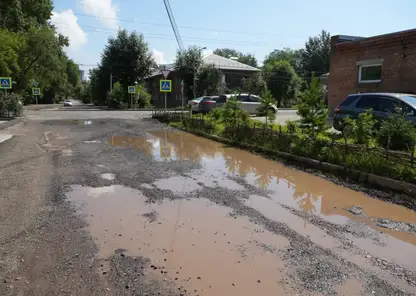 В Красноярске ремонт на ул. Аральской не прошёл проверку дождём