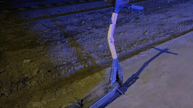 Первый случай гибели самокатчика в Сибири: мужчину сбили на проезжей части в Новосибирске