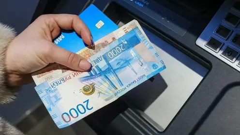 Банковская аналитика: оплата картой, стикером или телефоном?